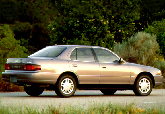 Toyota Camry US-spec (XV10) 1991–96 photos