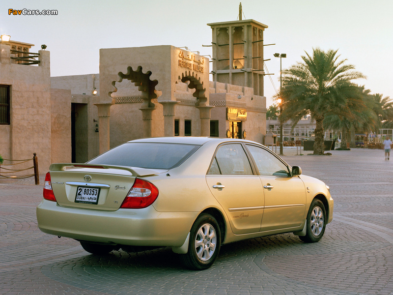 Toyota Camry UAE-spec (ACV30) 2002–04 pictures (800 x 600)