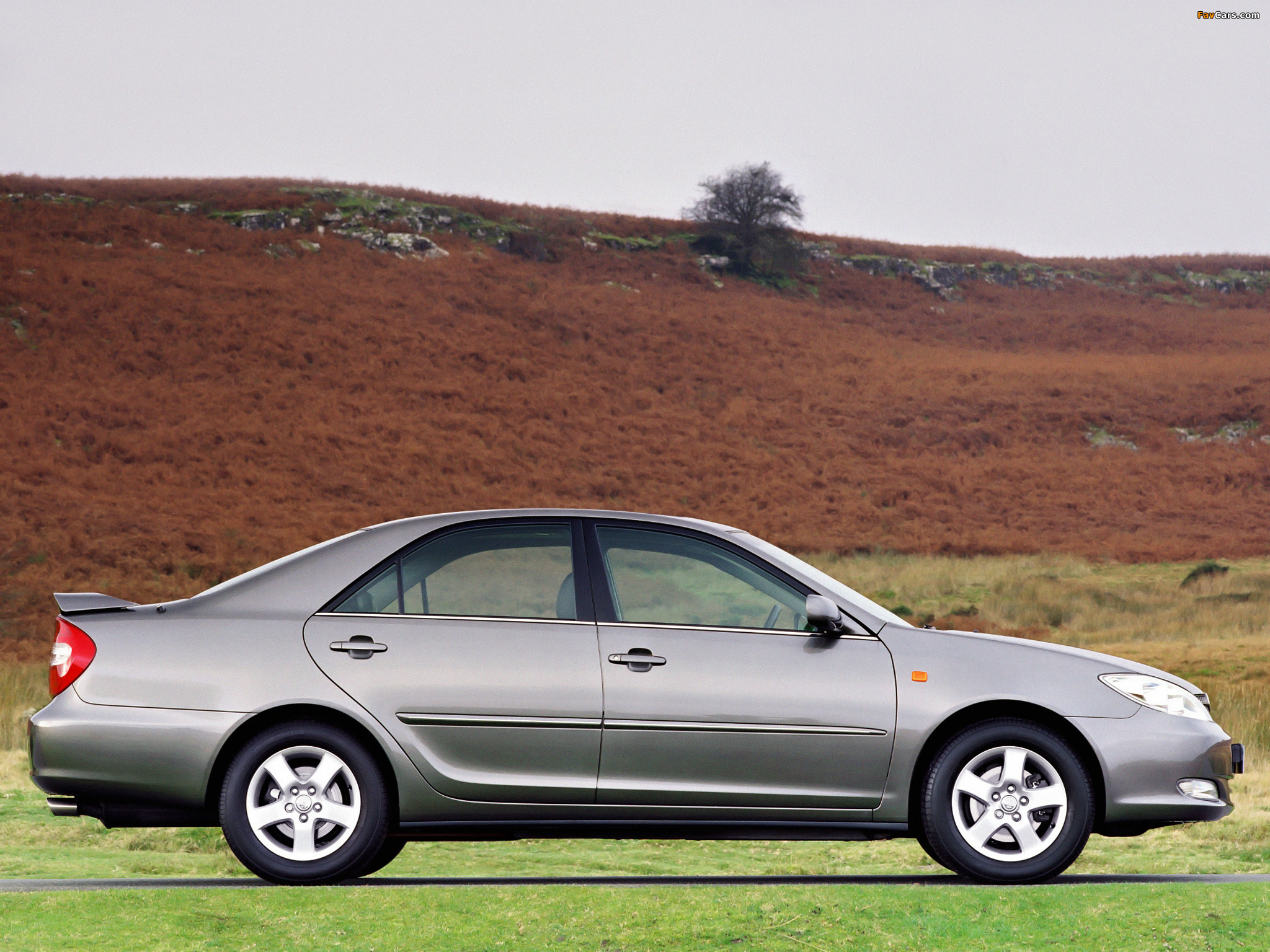 Toyota Camry UK-spec (ACV30) 2002–06 pictures (2048 x 1536)