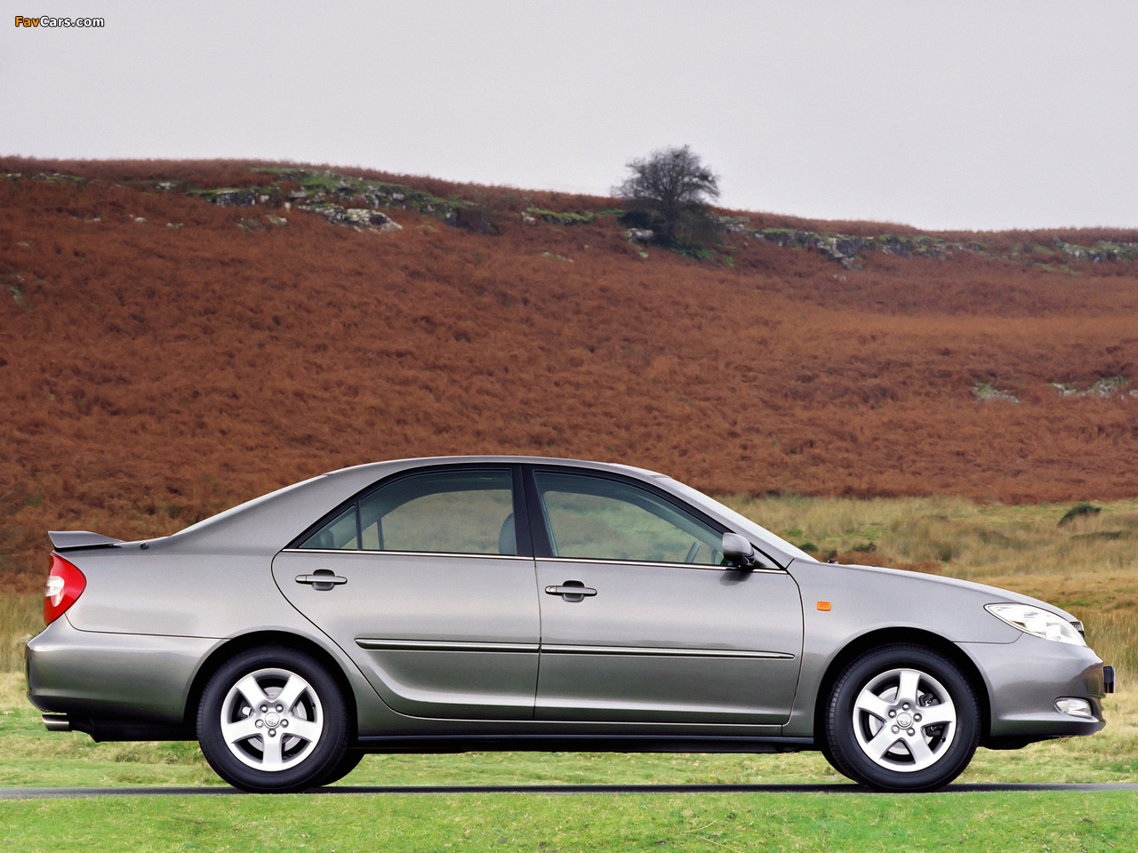 Toyota Camry UK-spec (ACV30) 2002–06 pictures (1280 x 960)