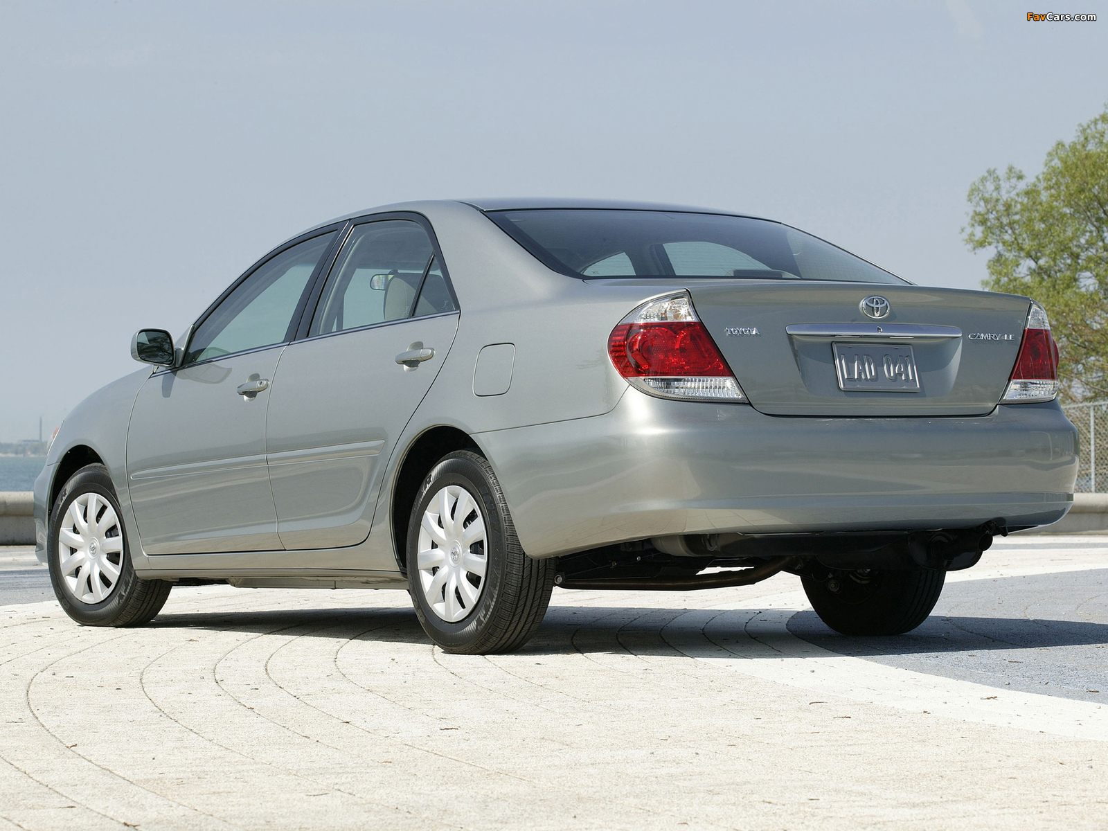 Toyota Camry LE US-spec (ACV30) 2004–06 images (1600 x 1200)