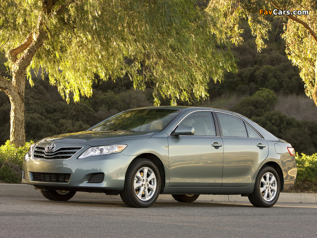 Toyota Camry LE 2009–11 images (640 x 480)