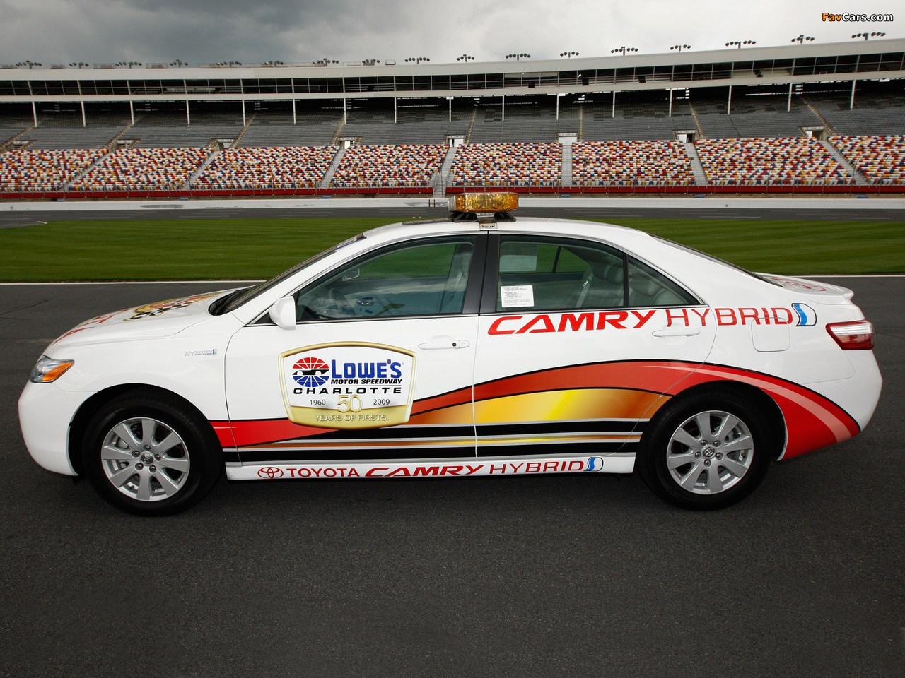 Toyota Camry Hybrid NASCAR Pace Car 2009 images (1280 x 960)