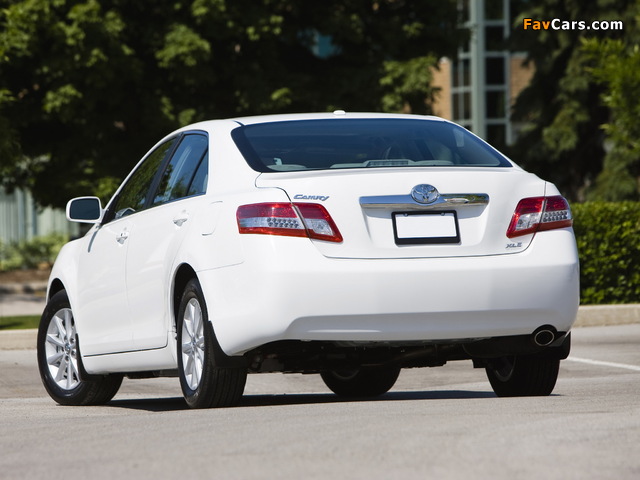 Toyota Camry XLE 2009–11 pictures (640 x 480)
