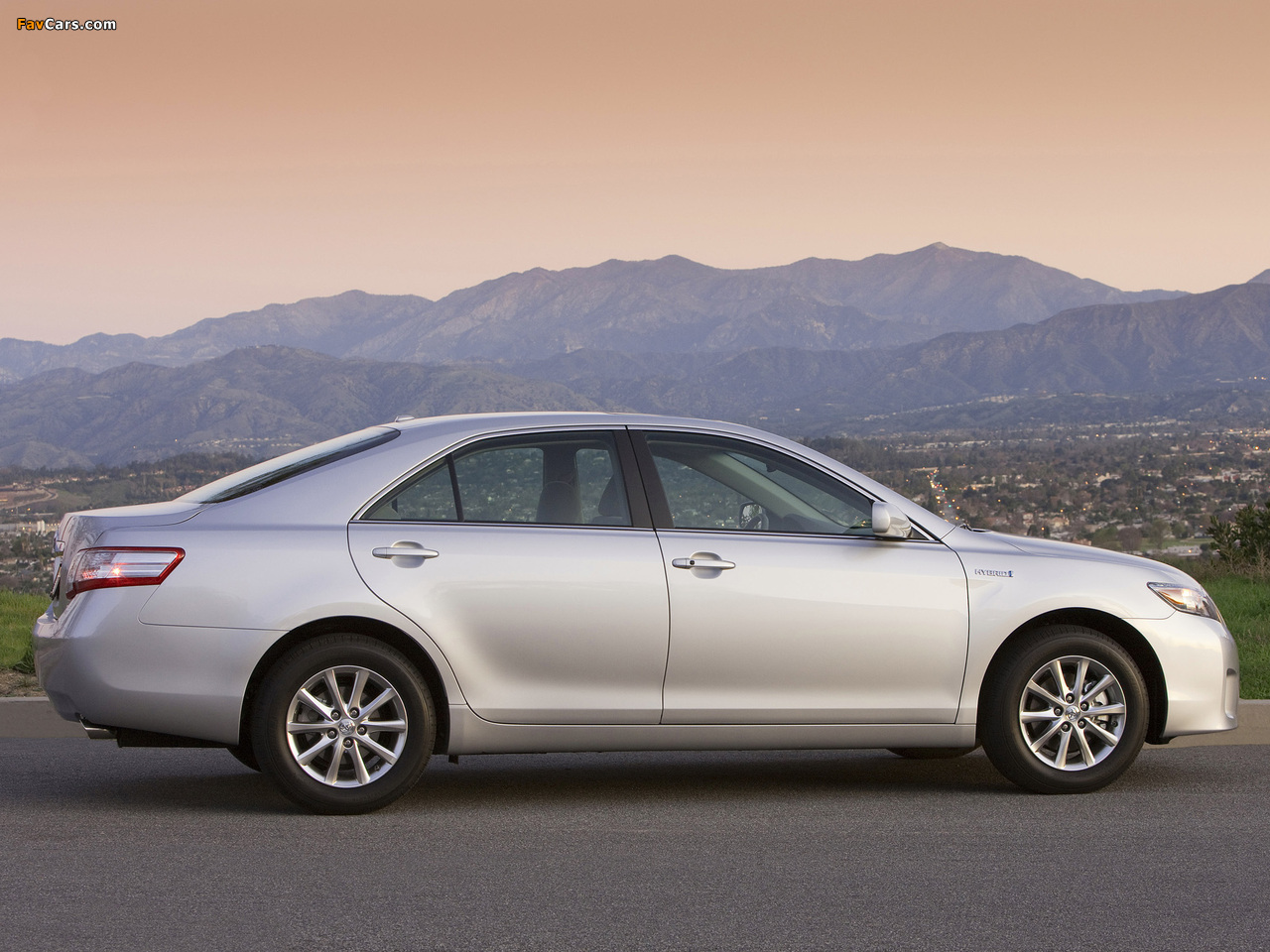 Toyota Camry Hybrid 2009–11 wallpapers (1280 x 960)