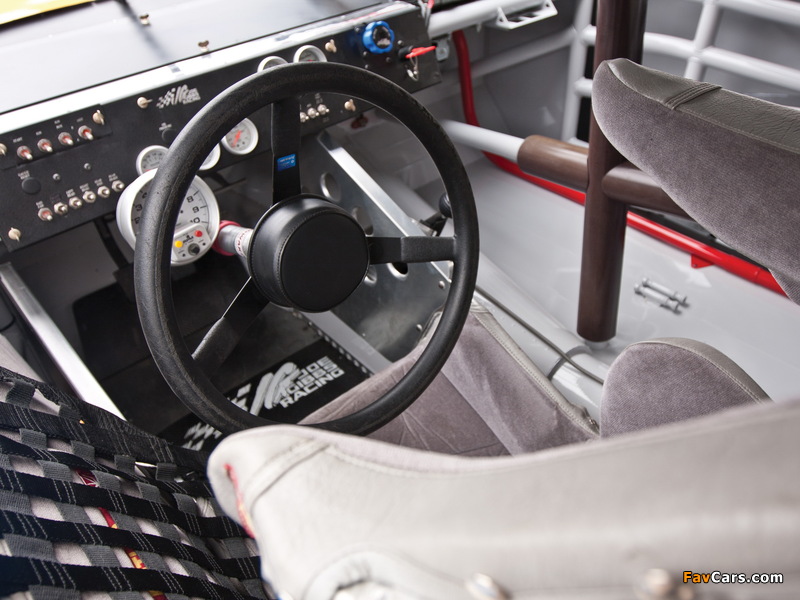 Toyota Camry NASCAR Sprint Cup Series Race Car 2010–11 photos (800 x 600)