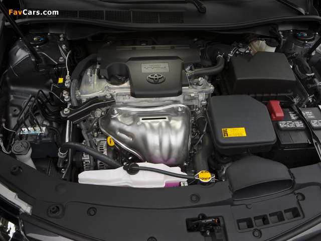 Toyota Camry SE 2011 images (640 x 480)