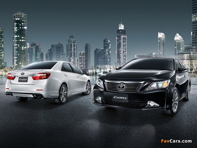 Toyota Camry (XV50) 2011 images (640 x 480)