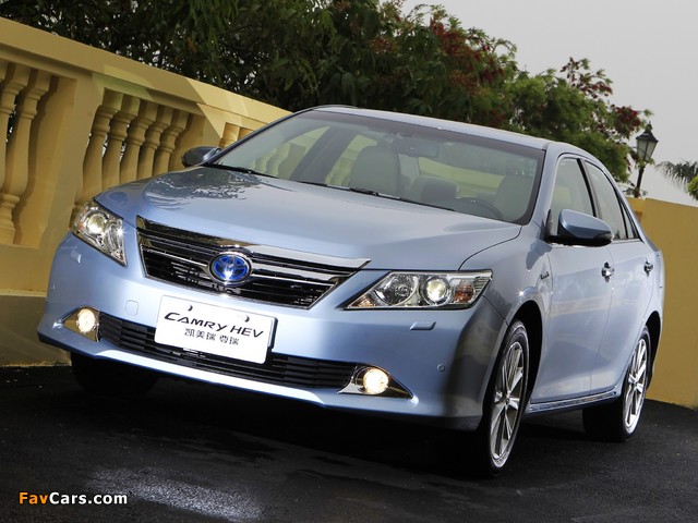 Toyota Camry Hybrid 2011 images (640 x 480)