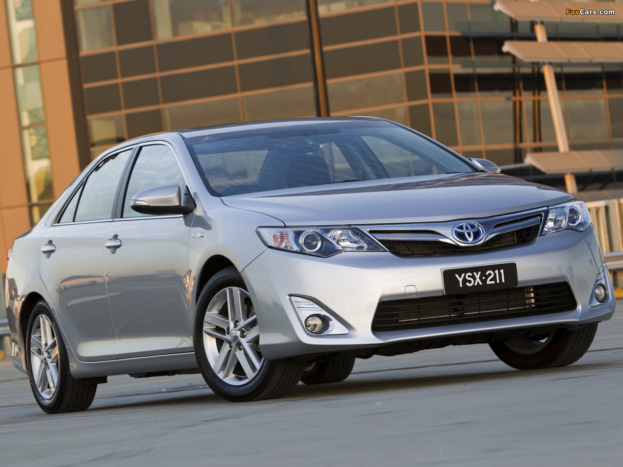 Toyota Camry Hybrid AU-spec 2011 pictures (1280 x 960)