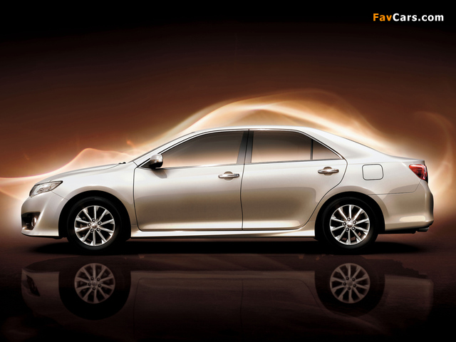 Toyota Camry GL UAE-spec 2011 pictures (640 x 480)