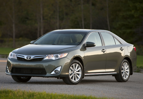 Toyota Camry XLE 2011 pictures