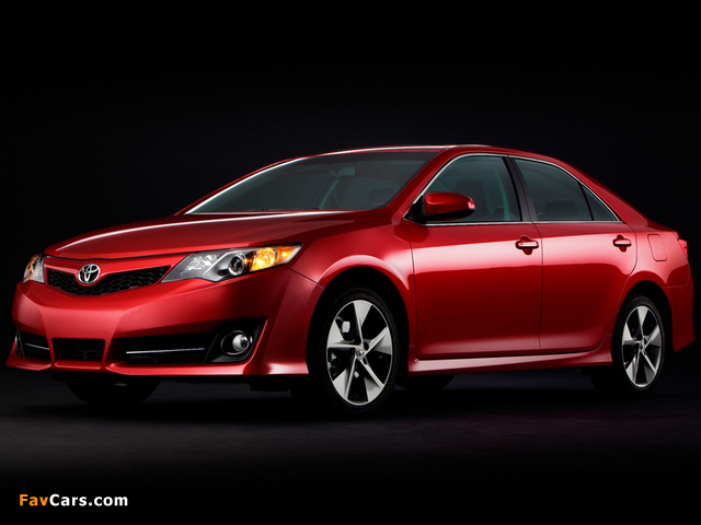 Toyota Camry SE 2011 wallpapers (640 x 480)