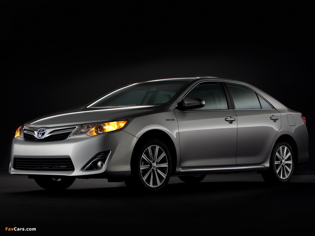 Toyota Camry Hybrid US-spec 2011 wallpapers (1024 x 768)