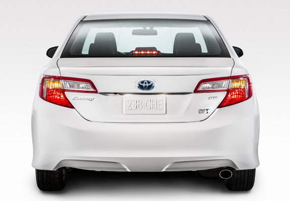 Toyota Camry Hybrid SE 2014 pictures