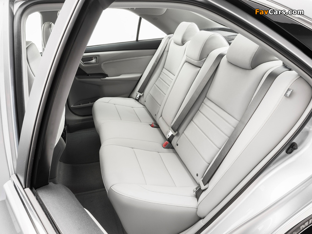 2015 Toyota Camry XLE 2014 wallpapers (640 x 480)