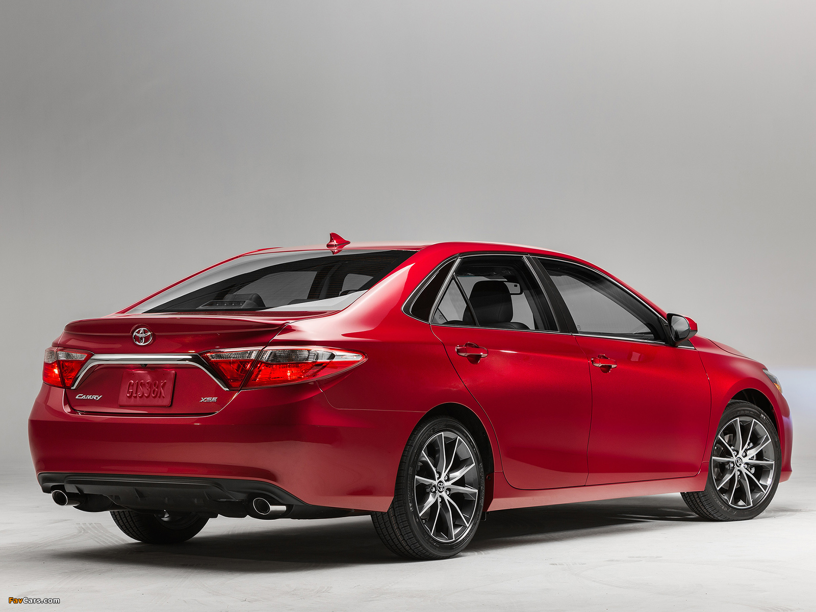 2015 Toyota Camry XSE 2014 wallpapers (1600 x 1200)