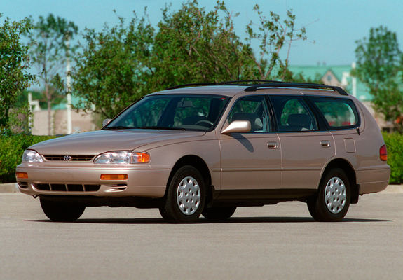 Toyota Camry Wagon US-spec (XV10) 1992–96 wallpapers