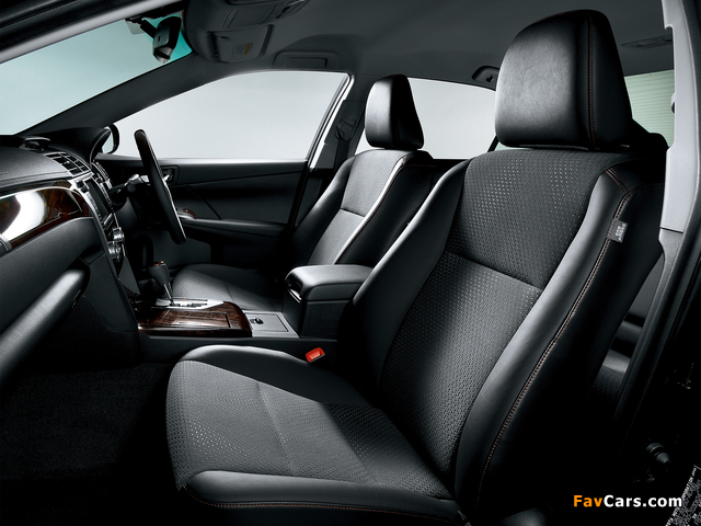 Toyota Camry G Package Premium Black 2013 wallpapers (640 x 480)