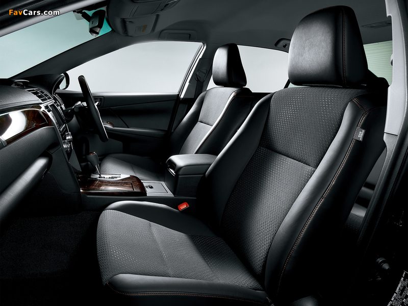 Toyota Camry G Package Premium Black 2013 wallpapers (800 x 600)