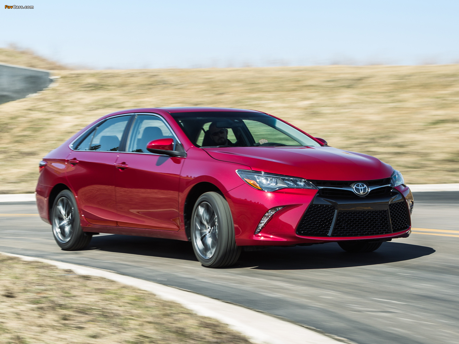 2015 Toyota Camry XSE 2014 wallpapers (1600 x 1200)
