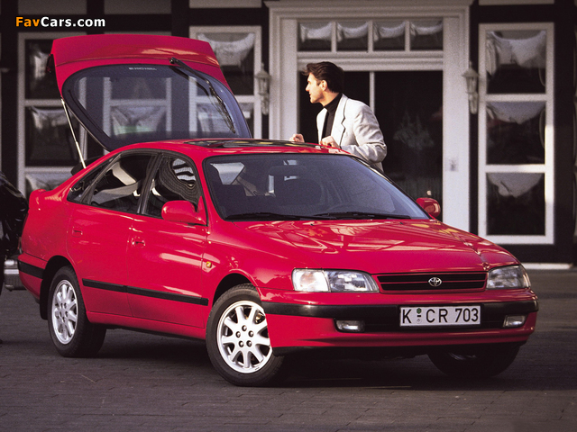 Images of Toyota Carina E Liftback (ST190) 1992–95 (640 x 480)