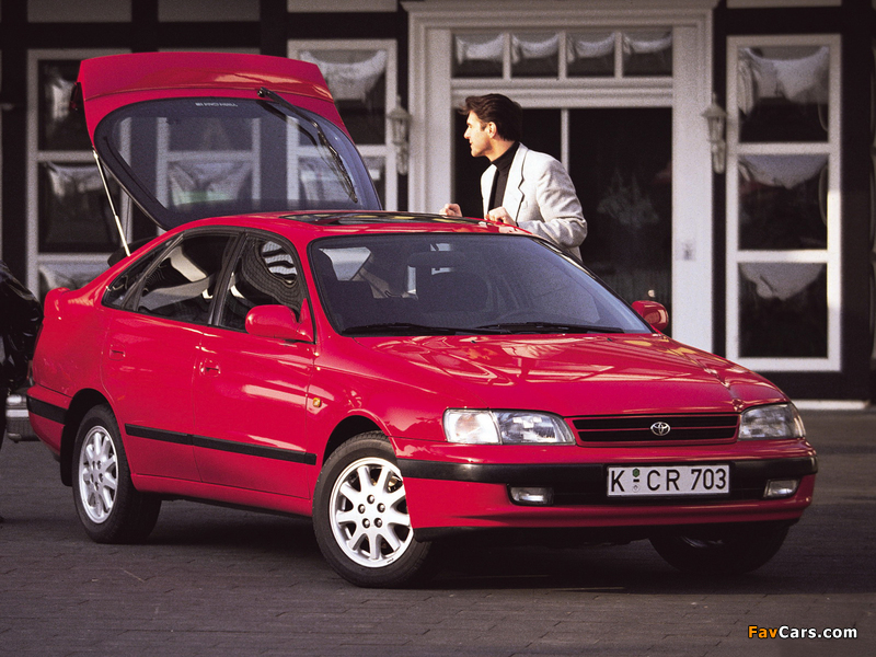 Images of Toyota Carina E Liftback (ST190) 1992–95 (800 x 600)