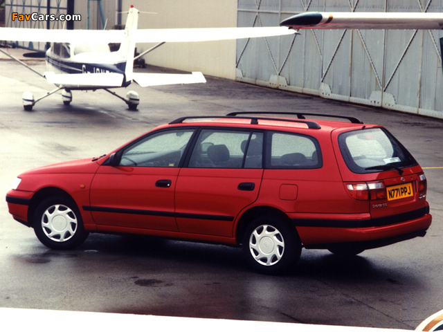 Images of Toyota Carina E Estate 1996–97 (640 x 480)
