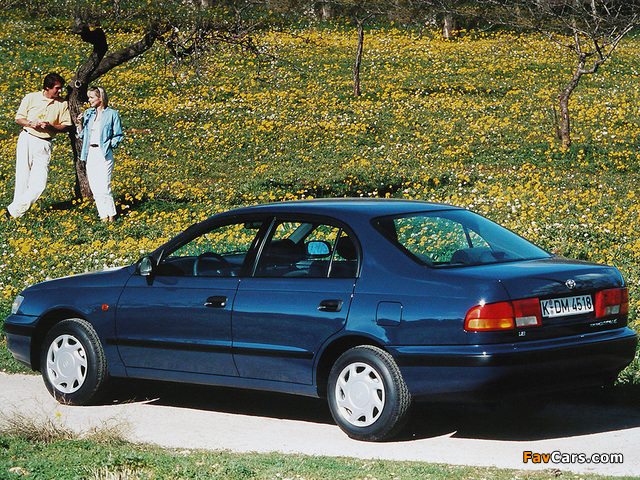 Photos of Toyota Carina E 1996–97 (640 x 480)