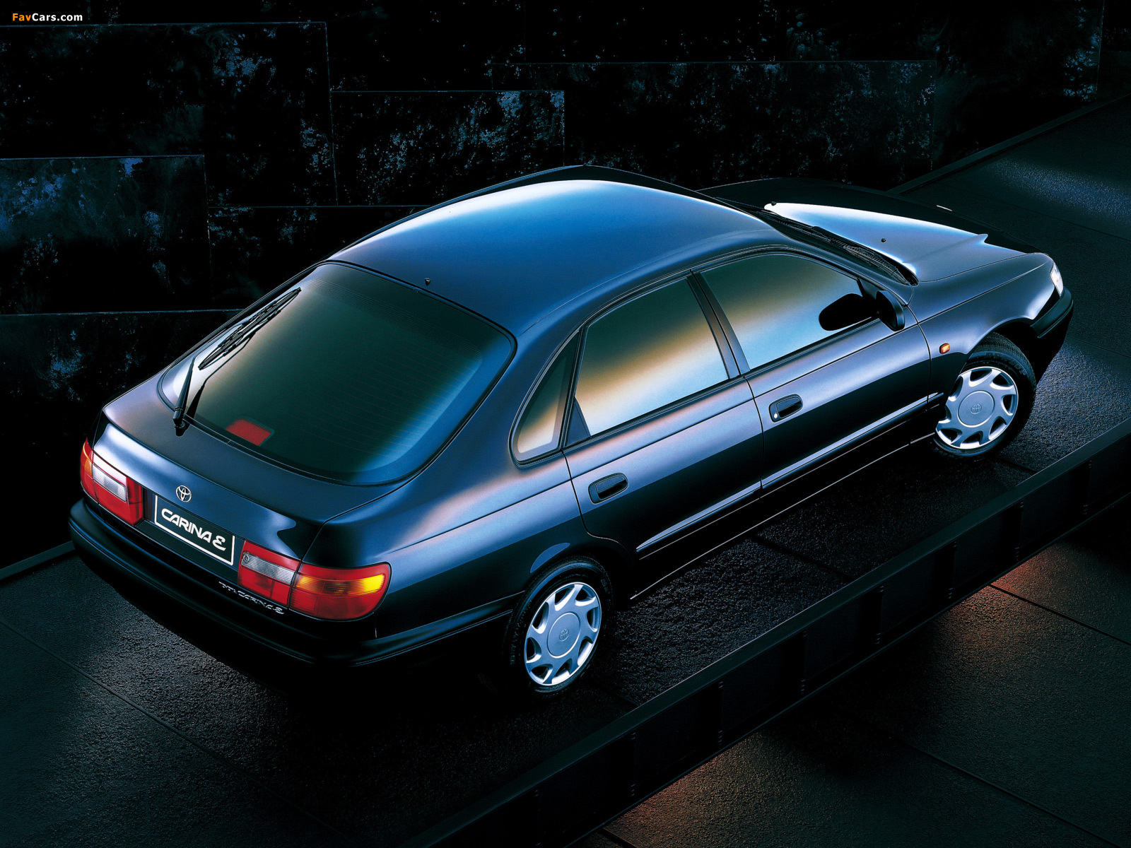Toyota Carina E Liftback (ST190) 1992–95 wallpapers (1600 x 1200)