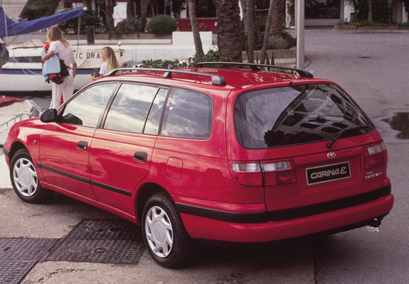 Toyota Carina E Wagon 1996–97 photos
