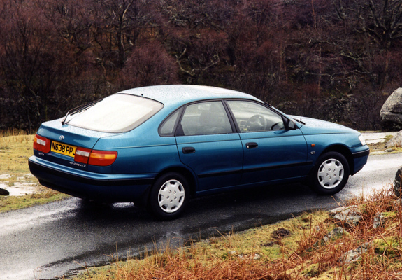 Toyota Carina E Liftback UK-spec 1996–97 pictures