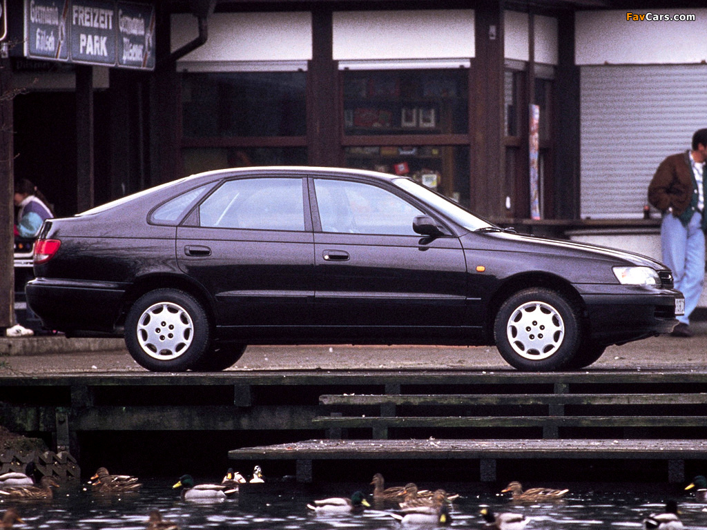 Toyota Carina E Liftback (ST190) 1992–95 wallpapers (1024 x 768)