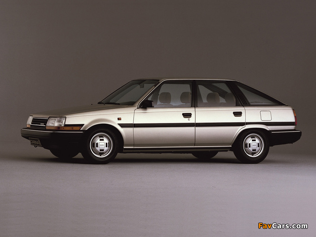 Toyota Carina II Liftback (T150) 1984–87 pictures (640 x 480)