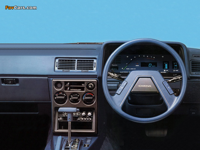 Photos of Toyota Carina SG Jeune 4-door Sedan (AA60) 1982–83 (640 x 480)