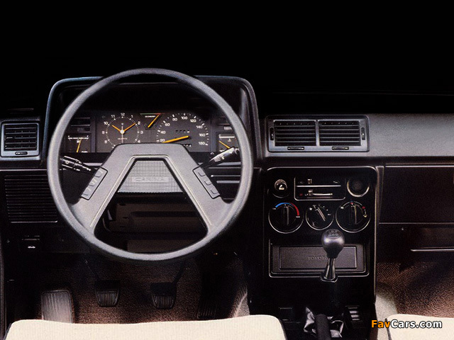 Pictures of Toyota Carina 1.6 GL Saloon EU-spec (TA61) 1982–84 (640 x 480)