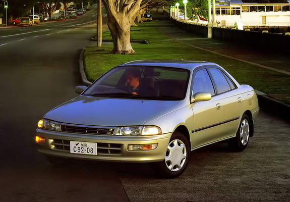 Toyota Carina (T190) 1992–96 pictures