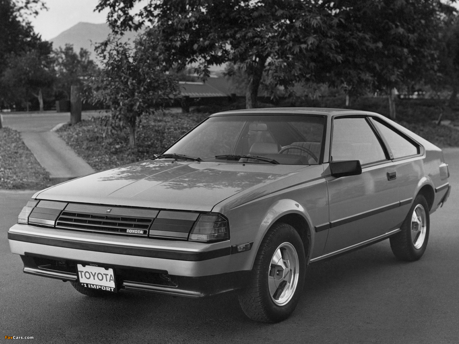 Photos of Toyota Celica Liftback US-spec 1981–85 (1600 x 1200)