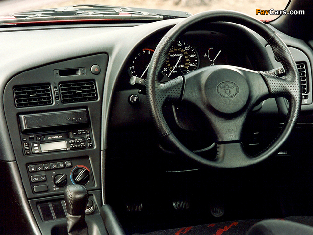 Pictures of Toyota Celica GT UK-spec 1994–99 (640 x 480)
