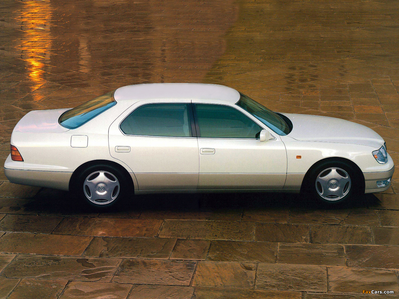Toyota Celsior (UCF20/21) 1997–2000 photos (1280 x 960)