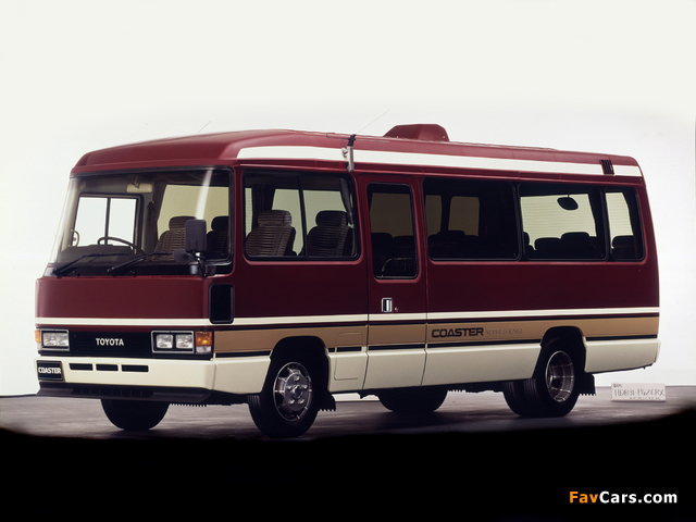 Pictures of Toyota Coaster (B20) 1982–92 (640 x 480)