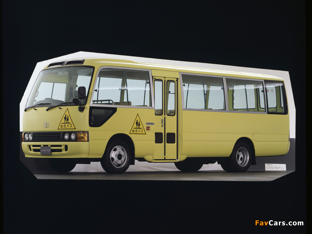 Toyota Coaster School Bus (HZB50) 1992–2001 images (640 x 480)