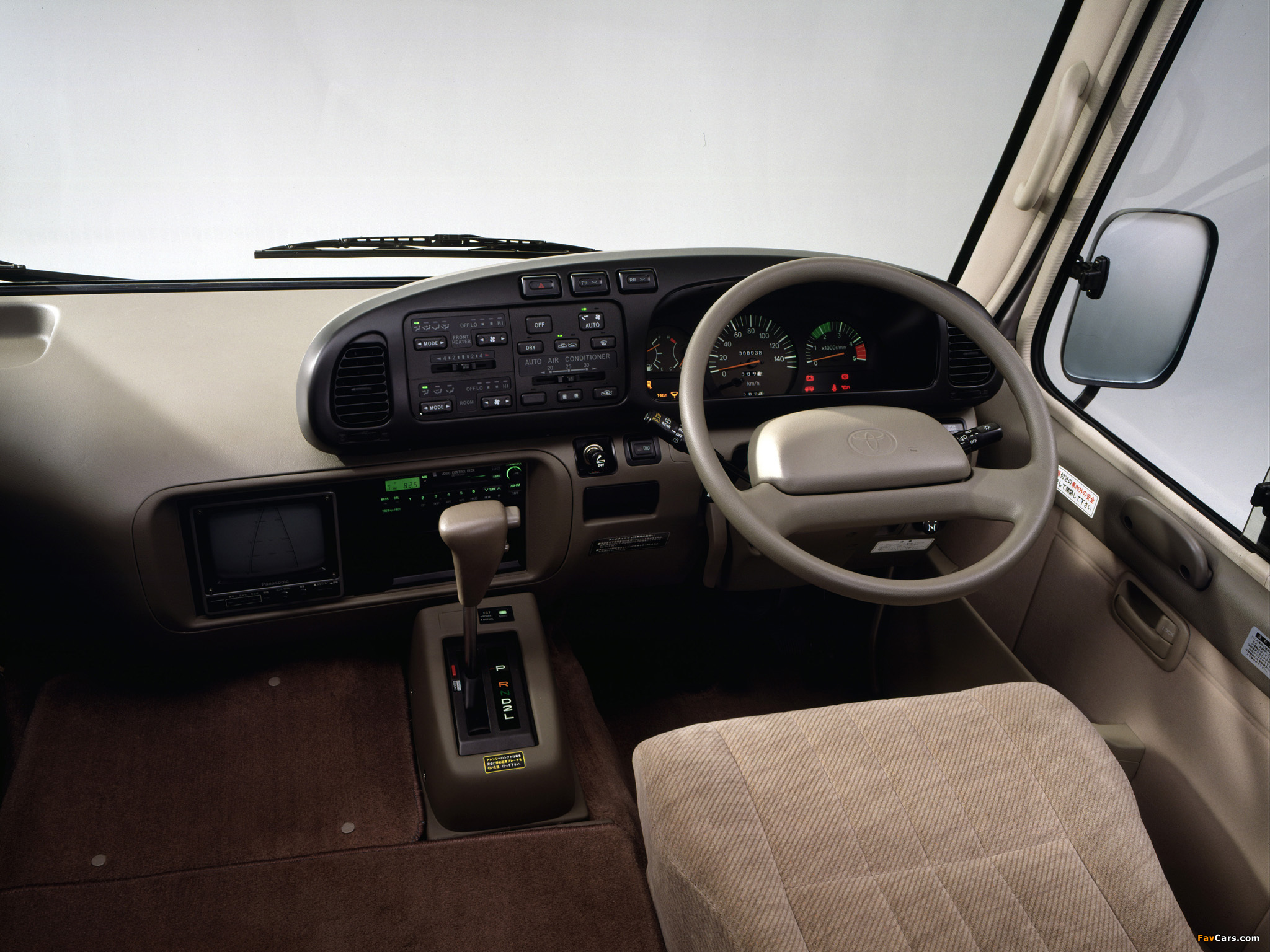 Toyota Coaster JP-spec (B50) 2001–07 images (2048 x 1536)