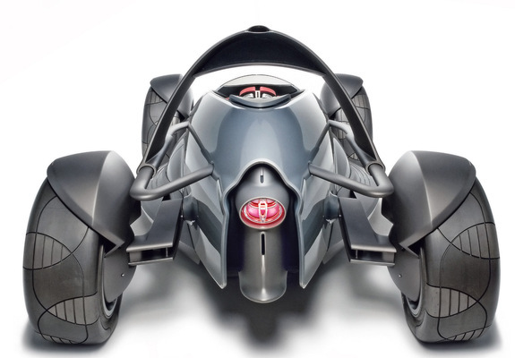 Pictures of Toyota Motor Triathlon Race Car Concept 2004