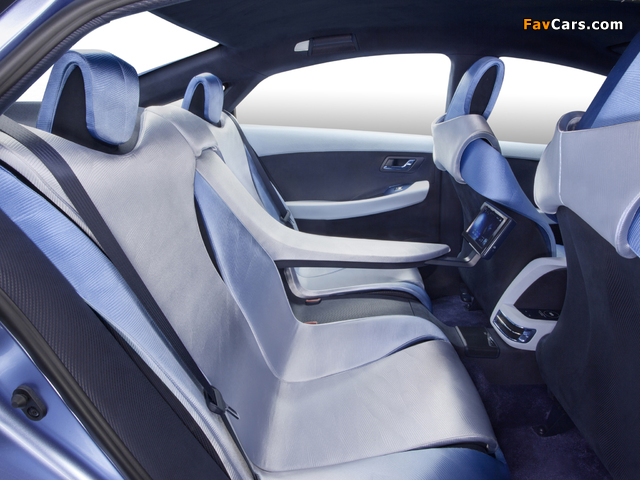 Pictures of Toyota FCV-R Concept 2011 (640 x 480)