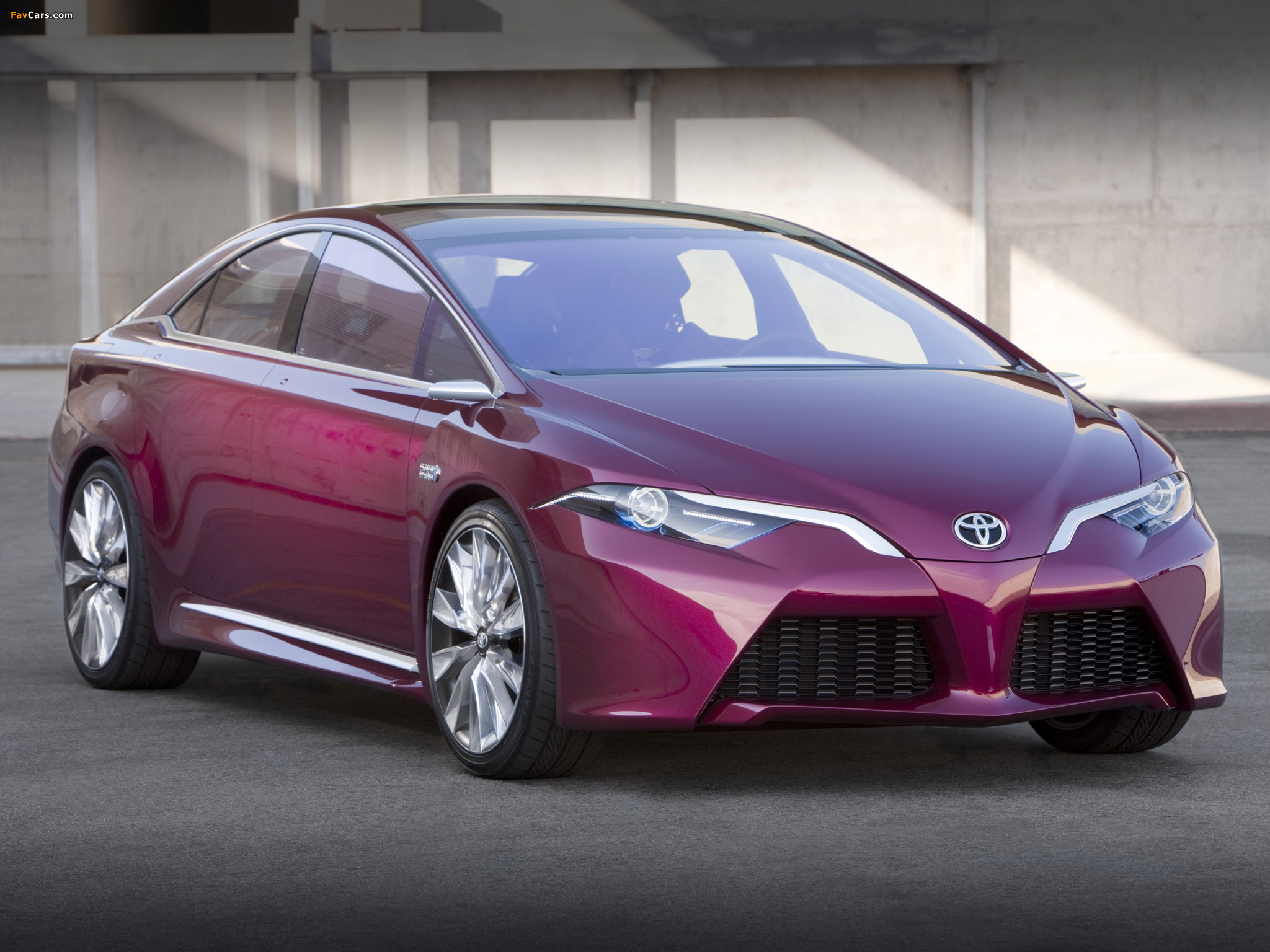 Toyota NS4 Plug-in Hybrid Concept 2012 photos (2048 x 1536)
