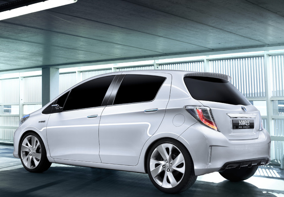 Toyota Yaris HSD Concept 2011 wallpapers