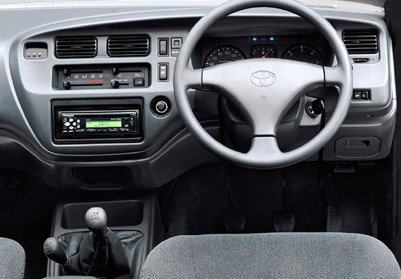 Pictures of Toyota Condor RV 1997–2002