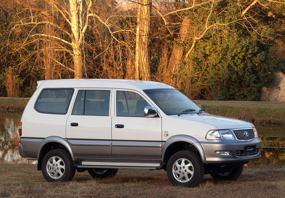 Toyota Condor TX 2002–04 pictures