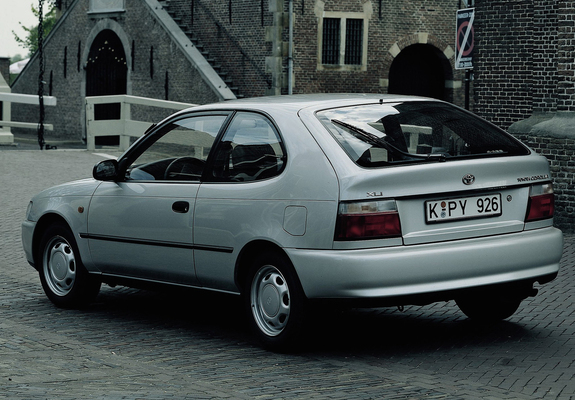 Toyota Corolla Compact 3-door (E100) 1991–98 photos